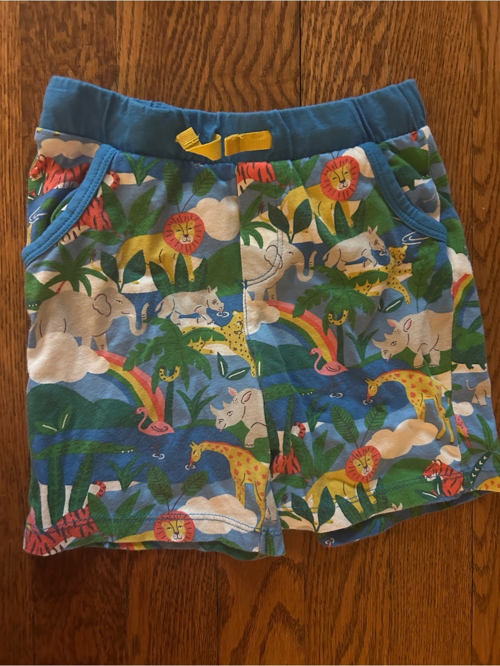 Mini boden safari shorts